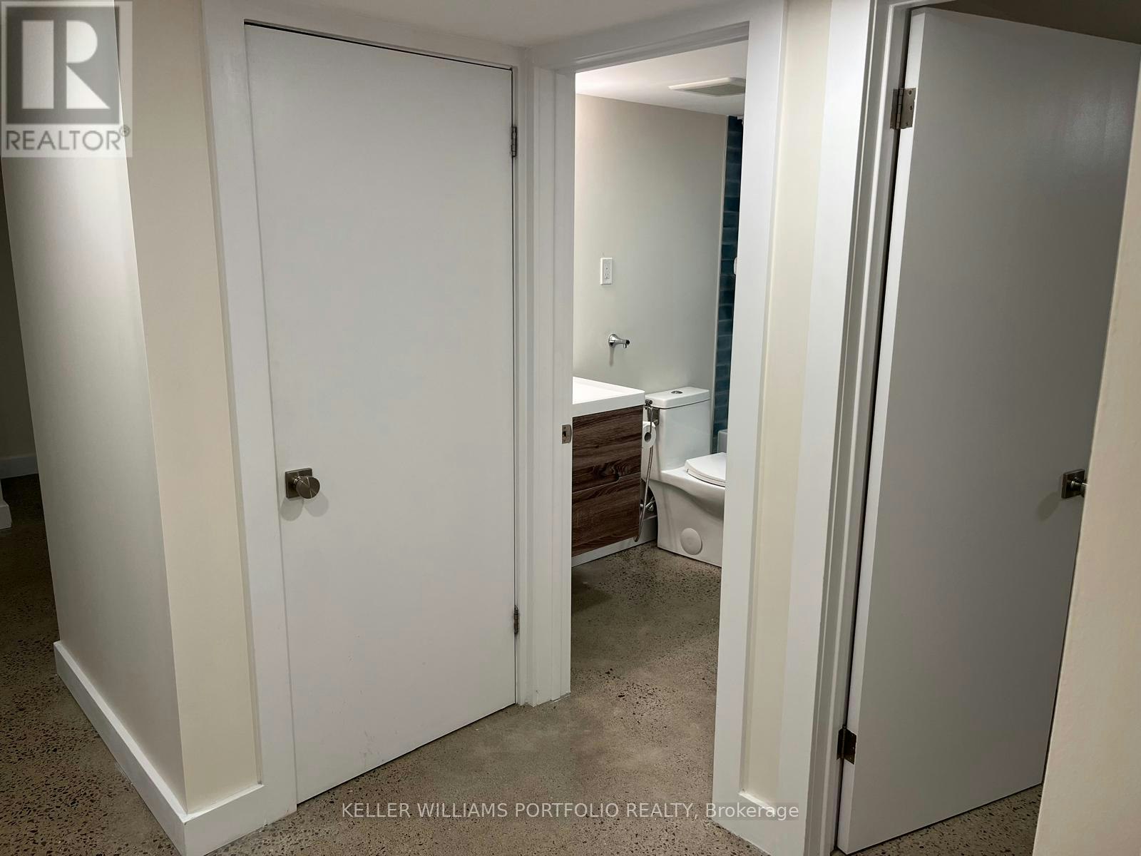 BSMT-172 High Park Avenue, Toronto, ON, M6P 2S4 - 12