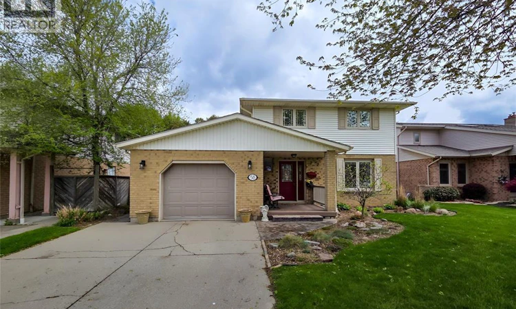 58 Harvest Crescent