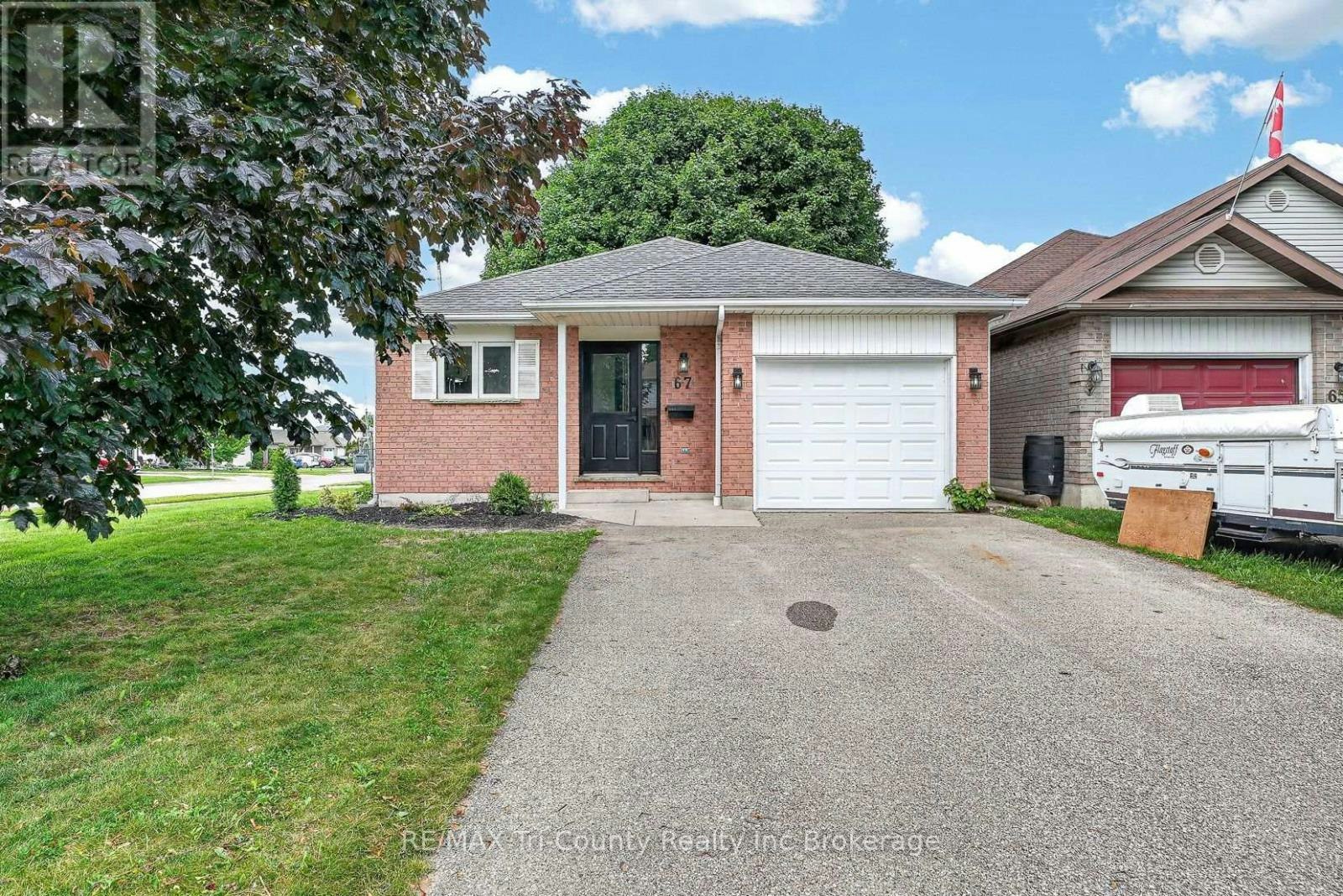 67 Beckett Boulevard, Tillsonburg, ON, N4G 5N3