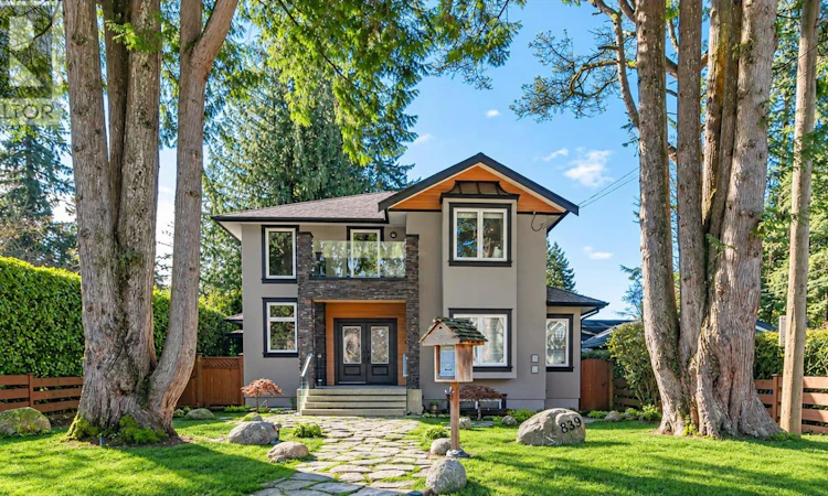 839 W 20th Street