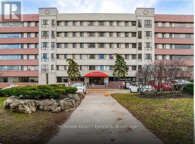 10 Gateway Boulevard, Toronto, ON, M3C 3A1