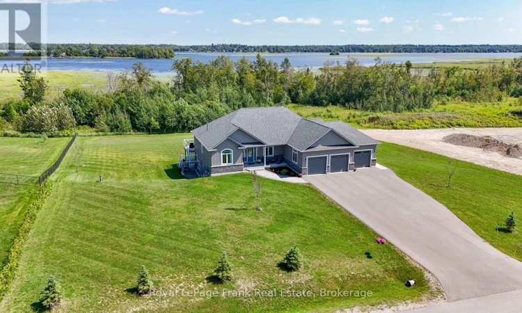 43 Lakeview Crescent