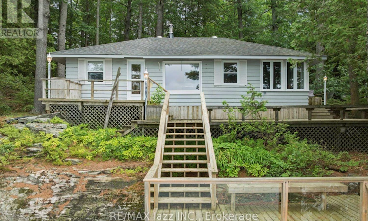 1022 Two Dogs Lane