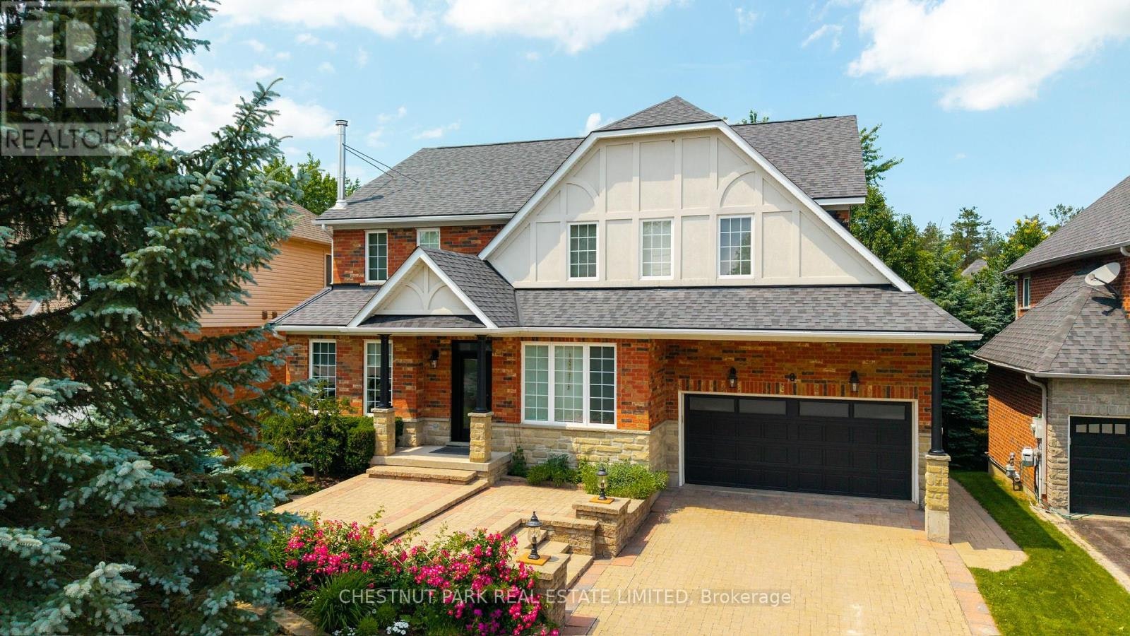 8 Cyril Richardson Court, Uxbridge, ON, L9P 2A8