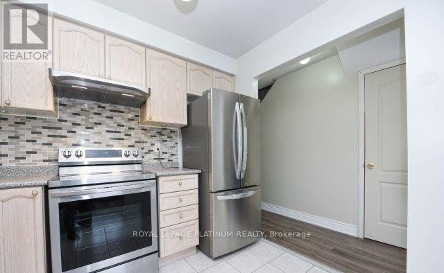 80 Lake Louise Drive, Brampton, ON, L6X 4Y6 - 8