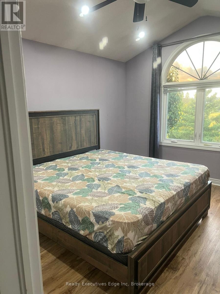 MAIN-197 Farley Drive, Guelph, ON, N1L 1L7 - 7