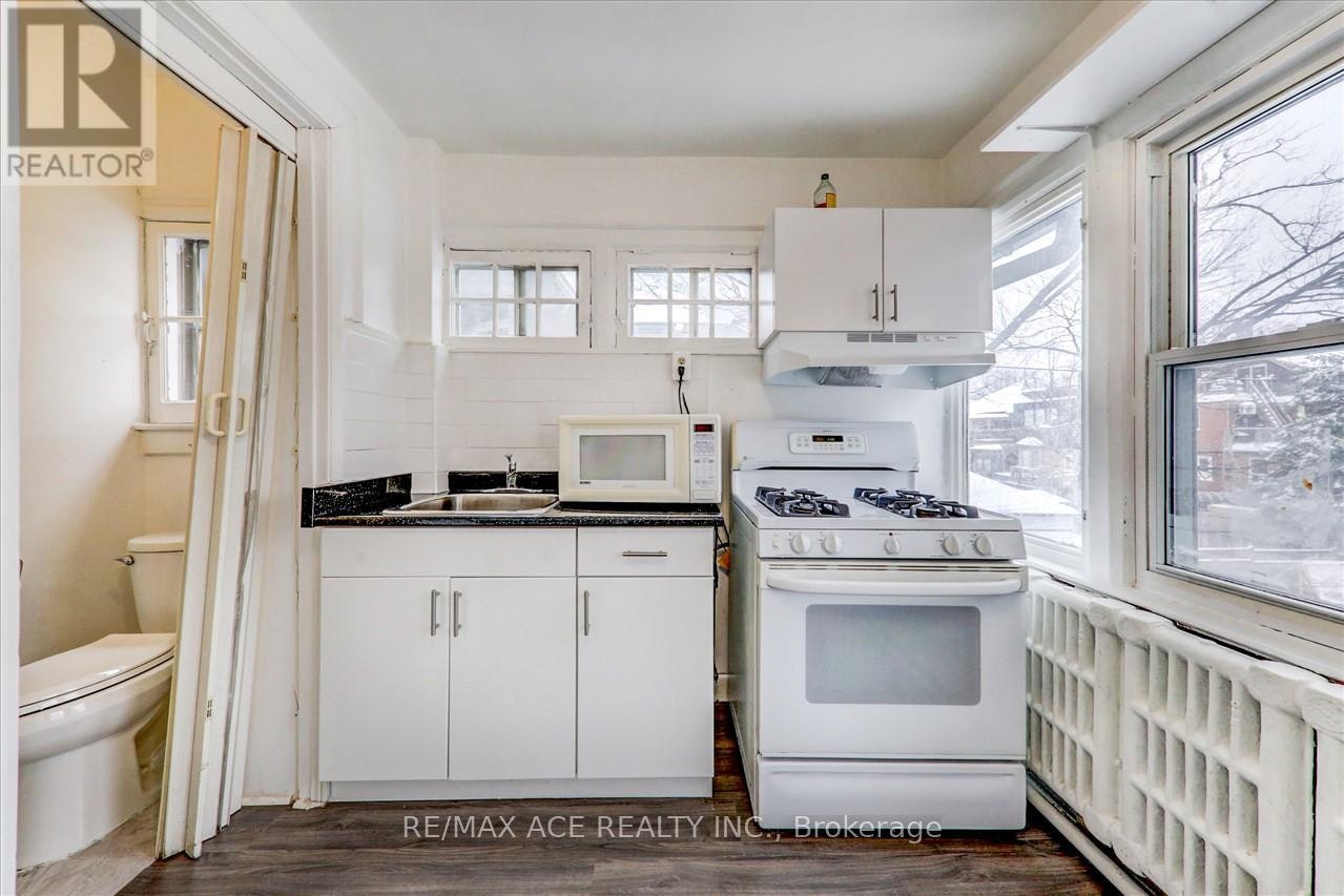 1 - FLR2-173 Spadina Road, Toronto, ON, M5R 2T9 - 13