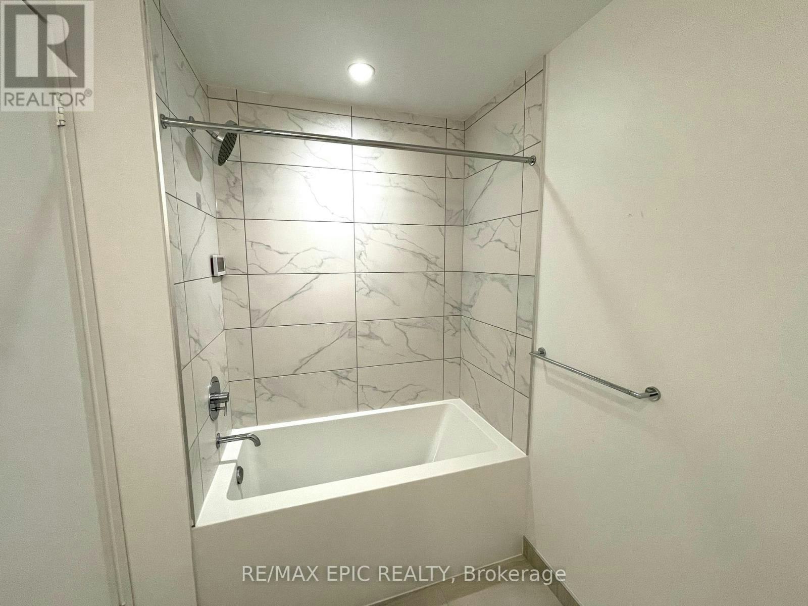 3311-898 Portgage Parkway, Vaughan, ON, L4K 0J6 - 19