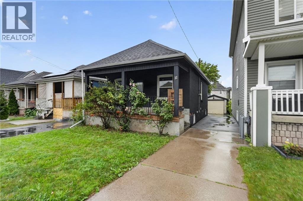 11 Craigmiller Avenue, Hamilton, ON, L8L 3H9