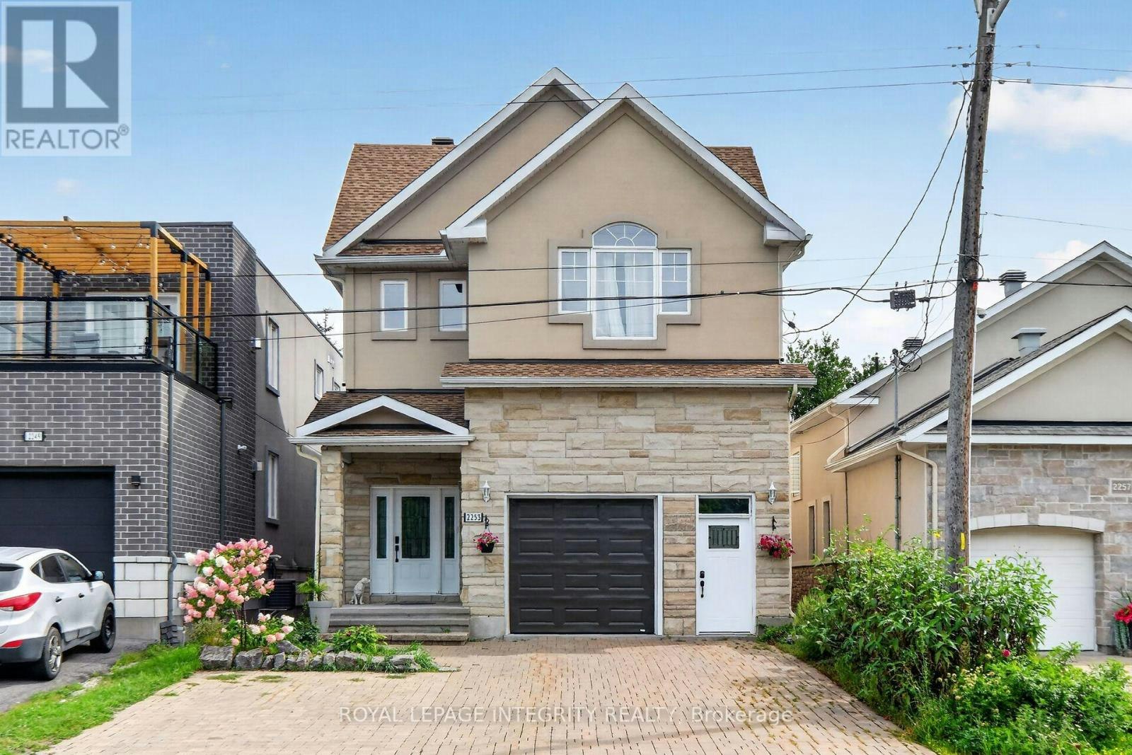 2253 Page Road, Ottawa, ON, K1C 7K5 - 2