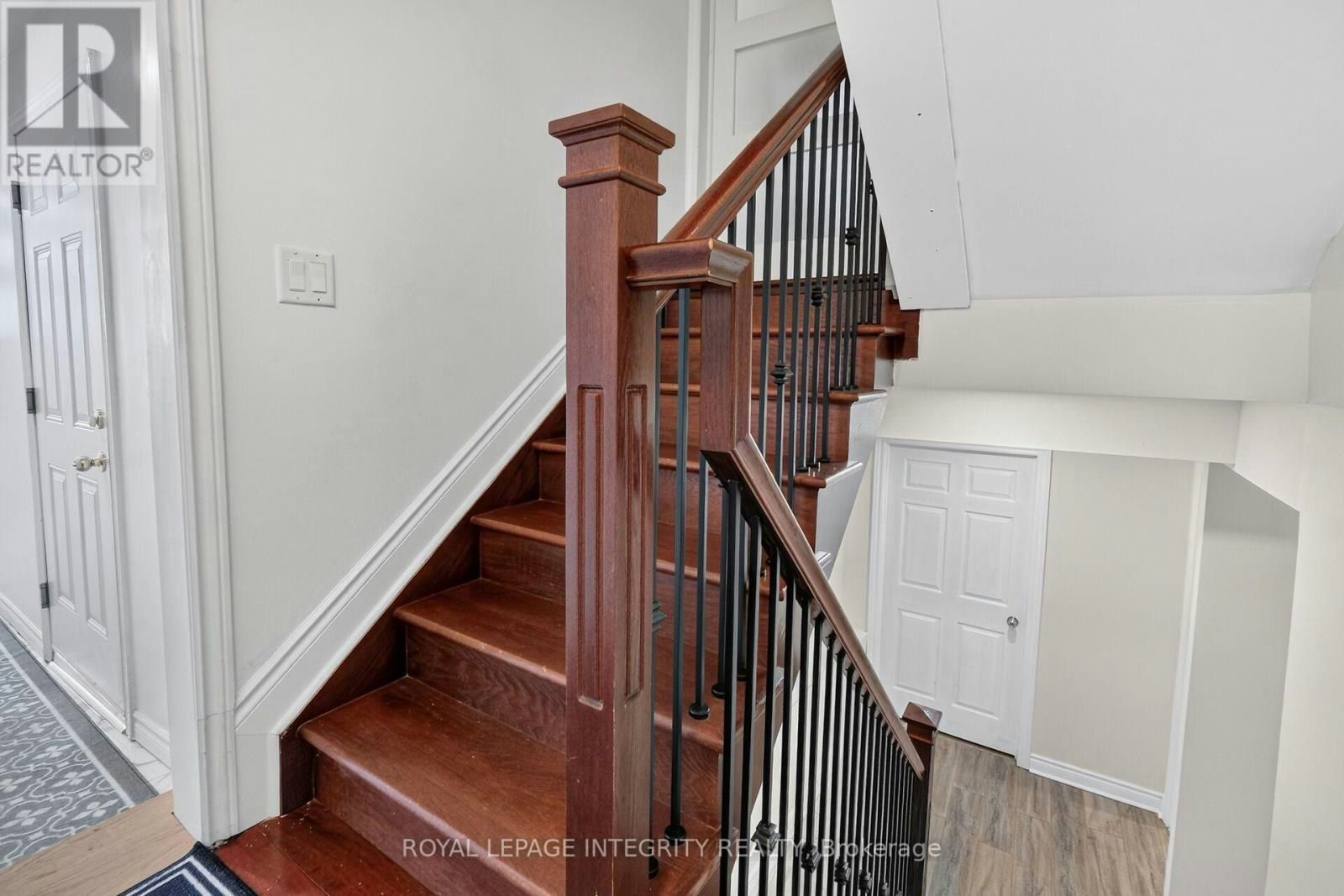 2253 Page Road, Ottawa, ON, K1C 7K5 - 8