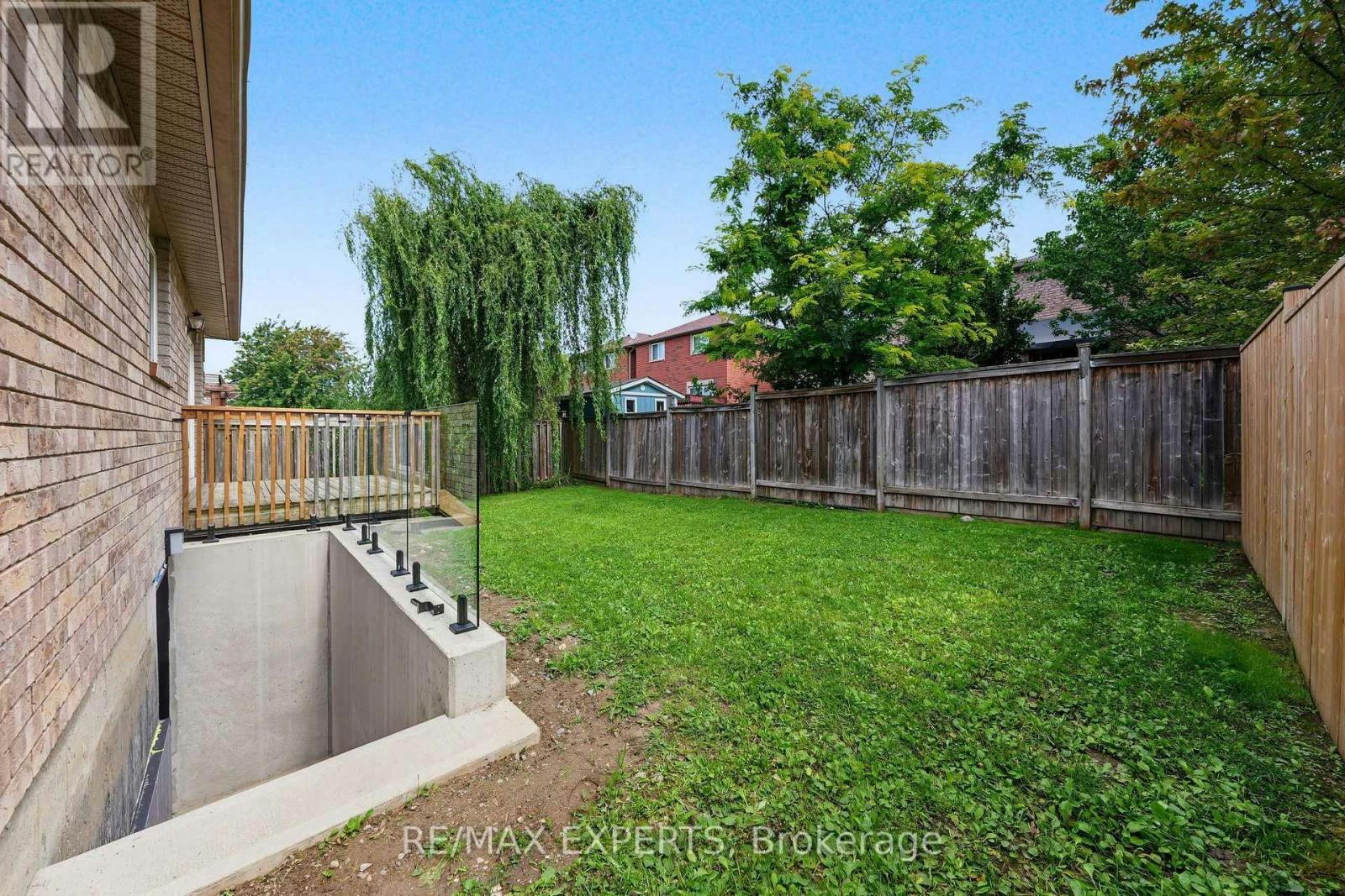 UPPER-17 Michelle Drive, Barrie, ON, L4N 5Y1 - 30