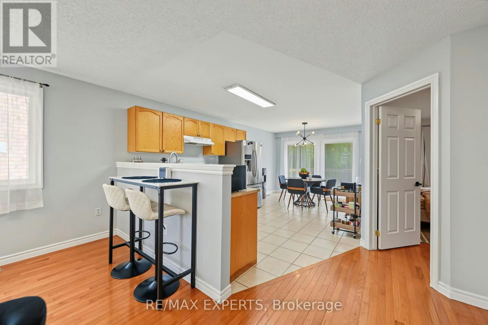UPPER-17 Michelle Drive, Barrie, ON, L4N 5Y1 - 13