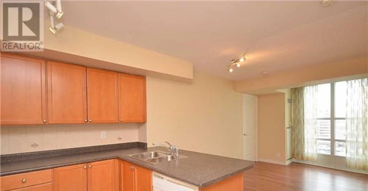 1506-33 Elm Drive, Mississauga, ON, L5B 4M2 - 2