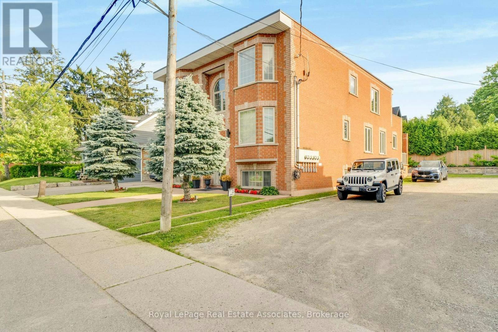 4-48 Mississauga Road N, Mississauga, ON, L5H 2H8 - 4