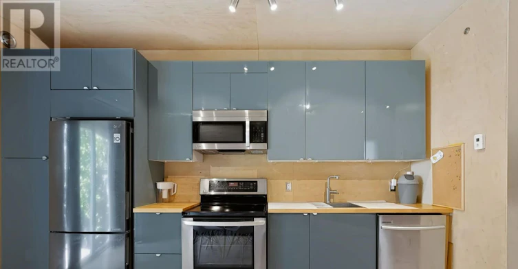 REAR-9 Parker Avenue, Toronto, ON, M8Z 4L5 - 8