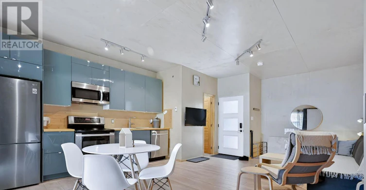 REAR-9 Parker Avenue, Toronto, ON, M8Z 4L5 - 7