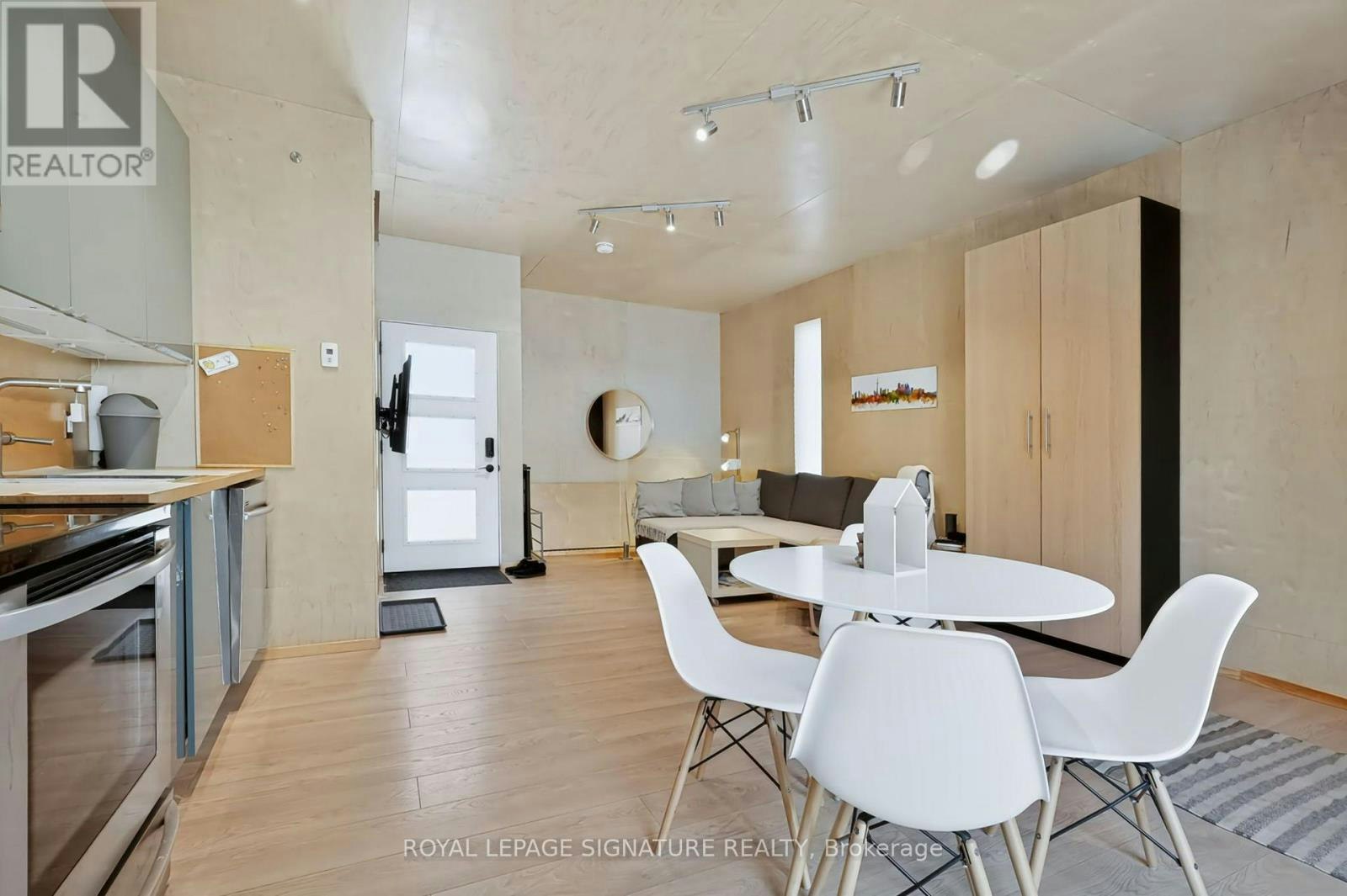 REAR-9 Parker Avenue, Toronto, ON, M8Z 4L5 - 6