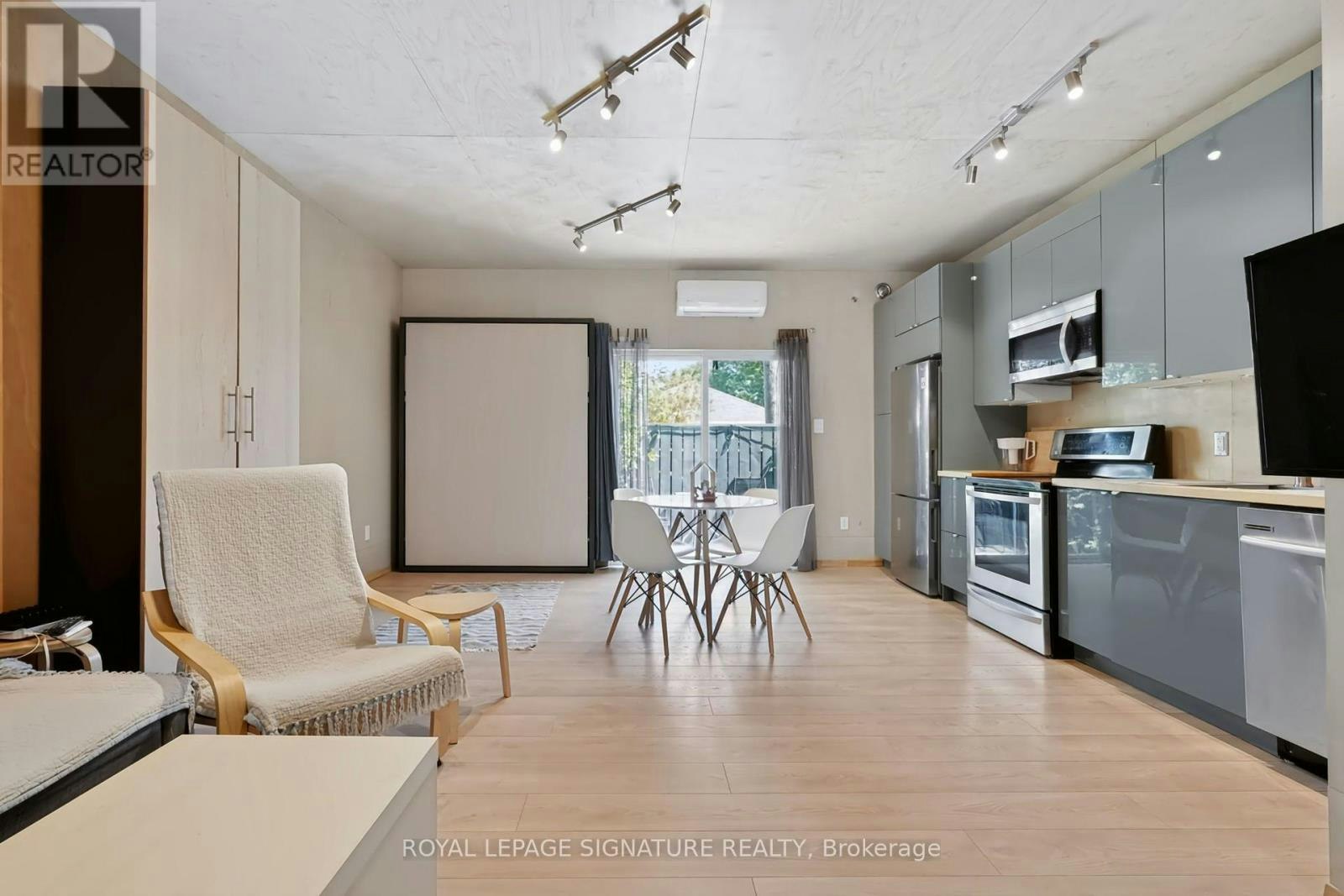 REAR-9 Parker Avenue, Toronto, ON, M8Z 4L5 - 4