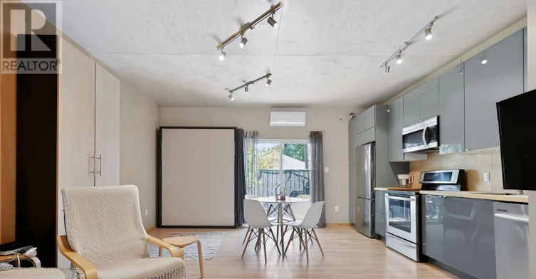 REAR-9 Parker Avenue, Toronto, ON, M8Z 4L5 - 4