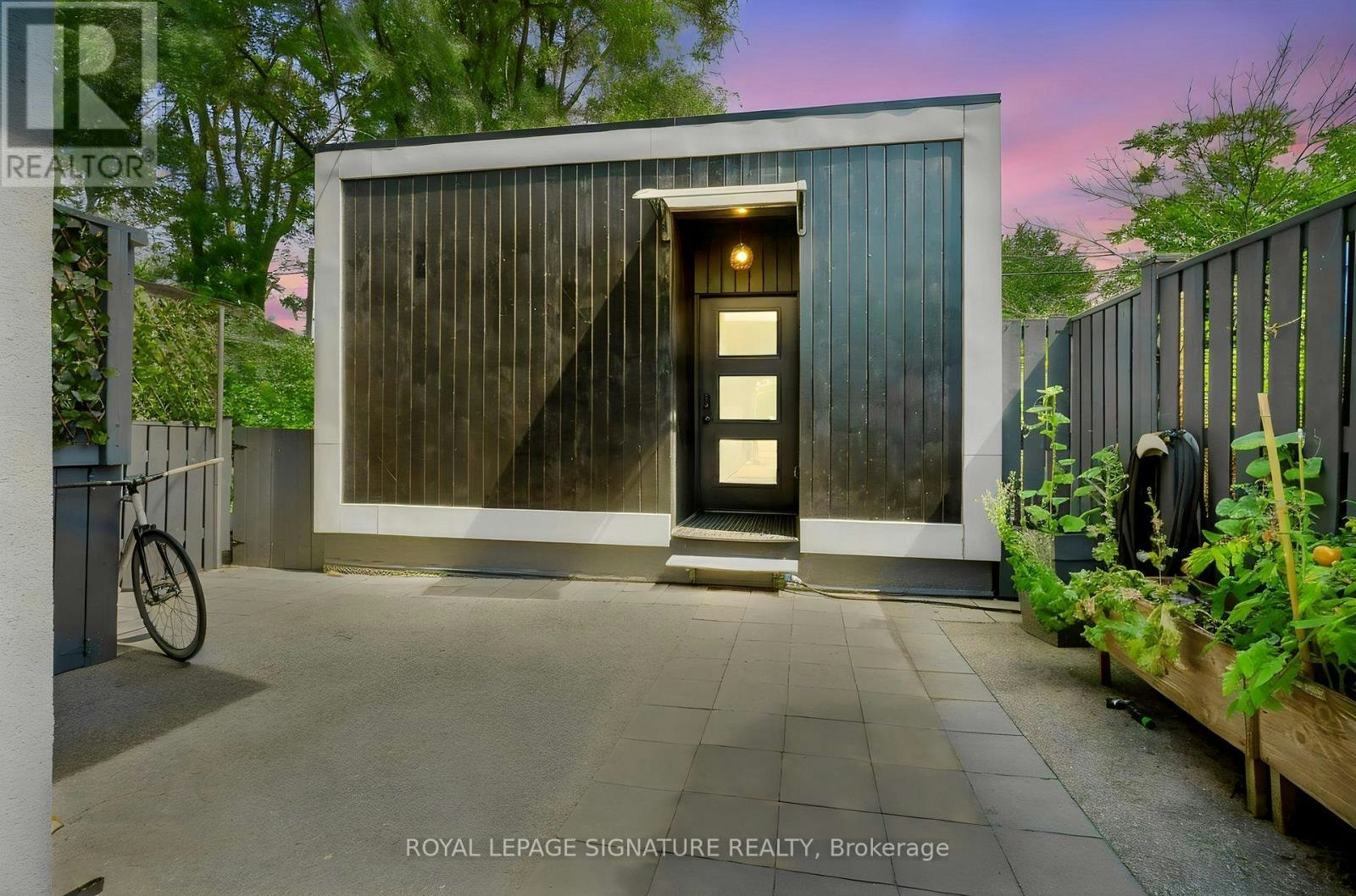 REAR-9 Parker Avenue, Toronto, ON, M8Z 4L5