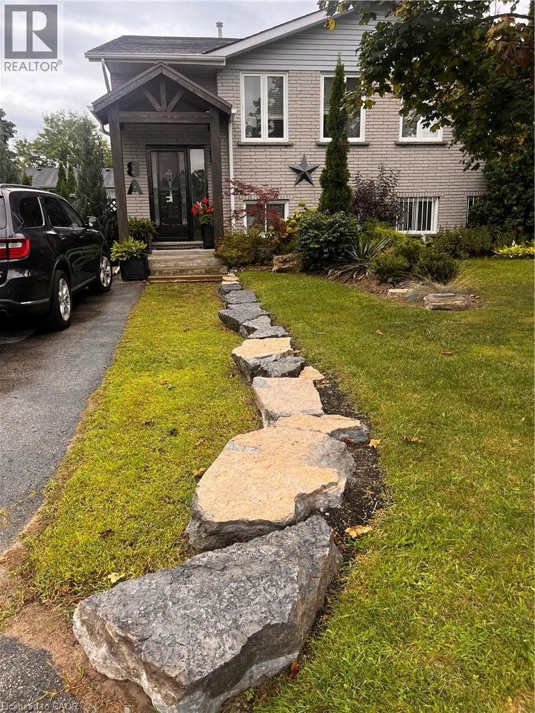 8A Yeager Avenue, Norfolk County, ON, N4Y 5G8