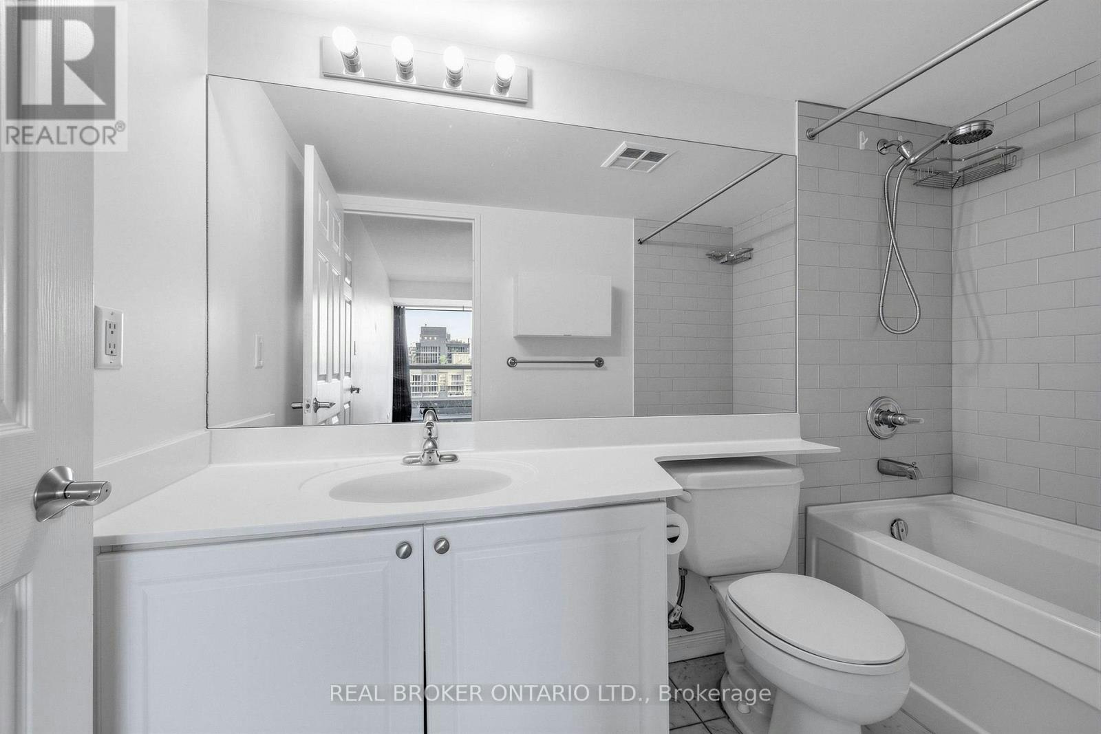 1720-230 King Street E, Toronto, ON, M5A 1K5 - 20