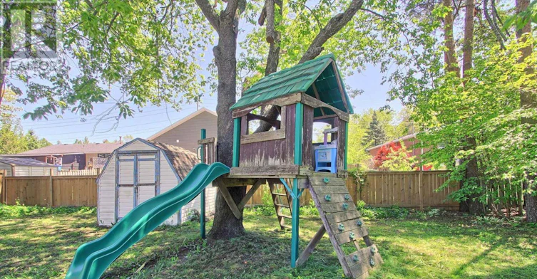 17 Larkdale Crescent, Essa, ON, L0M 1B0 - 44