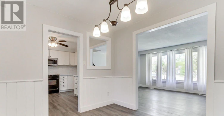 17 Larkdale Crescent, Essa, ON, L0M 1B0 - 15
