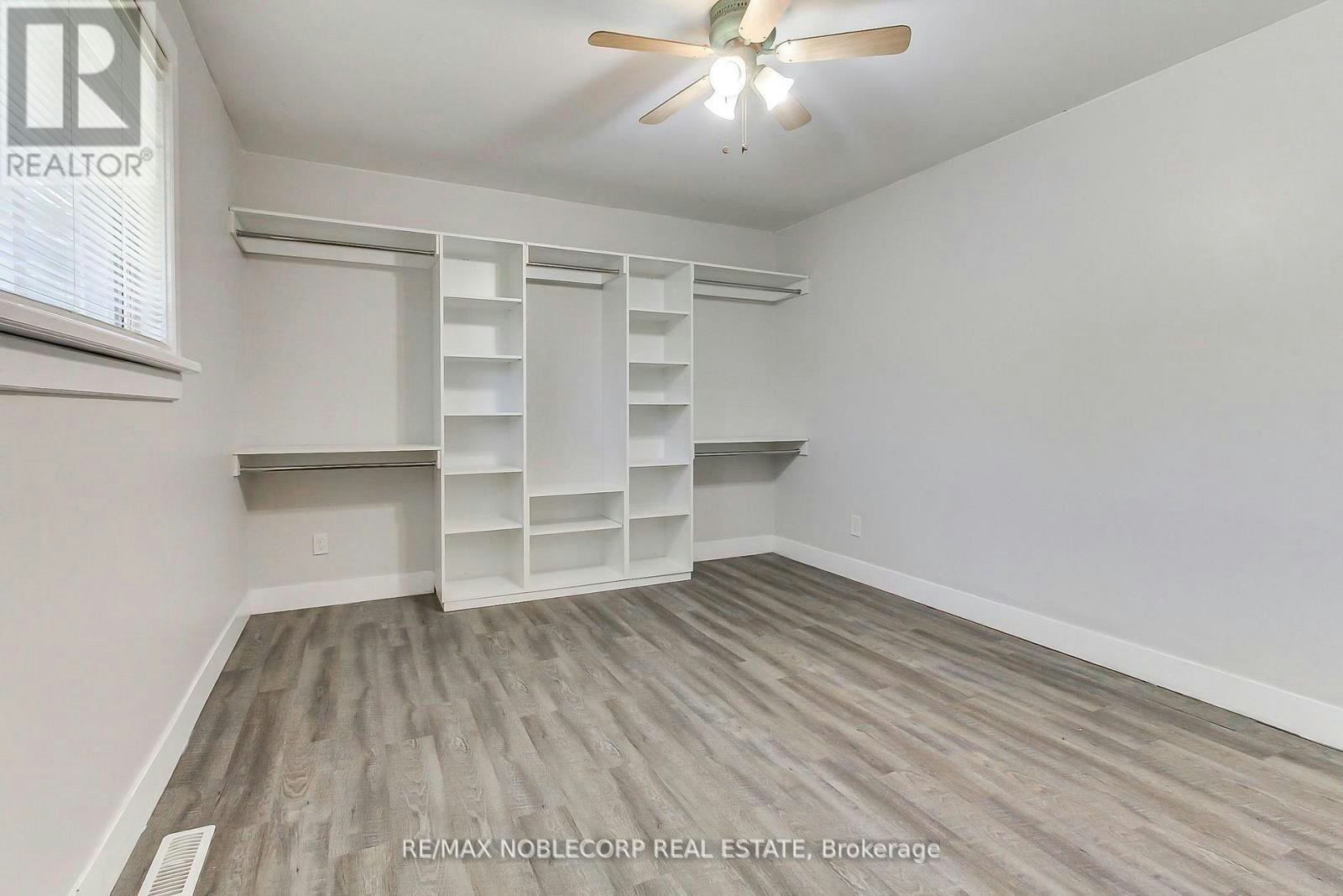 17 Larkdale Crescent, Essa, ON, L0M 1B0 - 24