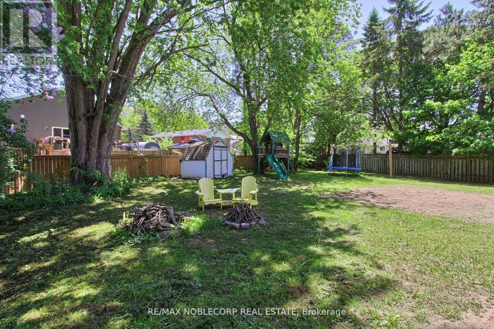 17 Larkdale Crescent, Essa, ON, L0M 1B0 - 40