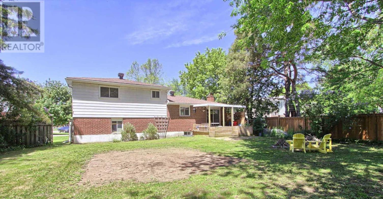 17 Larkdale Crescent, Essa, ON, L0M 1B0 - 43
