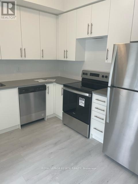 8-3409 Ridgeway Drive, Mississauga, ON, L5L 0B9 - 2