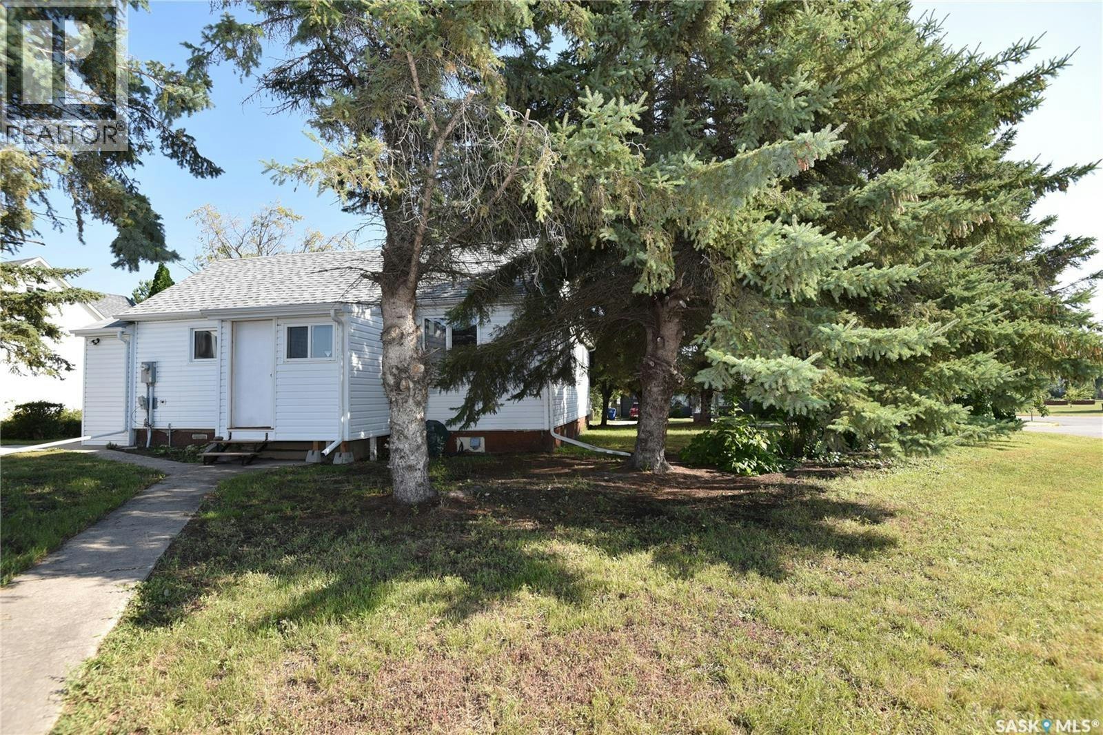 220 5th Street W, Nipawin, SK, S0E 1E0