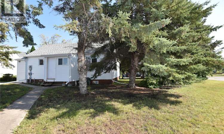 220 5th Street W