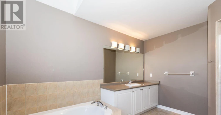 4083 Ellesmere Road, Toronto, ON, M1C 1J2 - 40