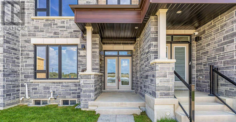 179 Vine Cliff Boulevard, Markham, ON, L6C 1A8 - 3