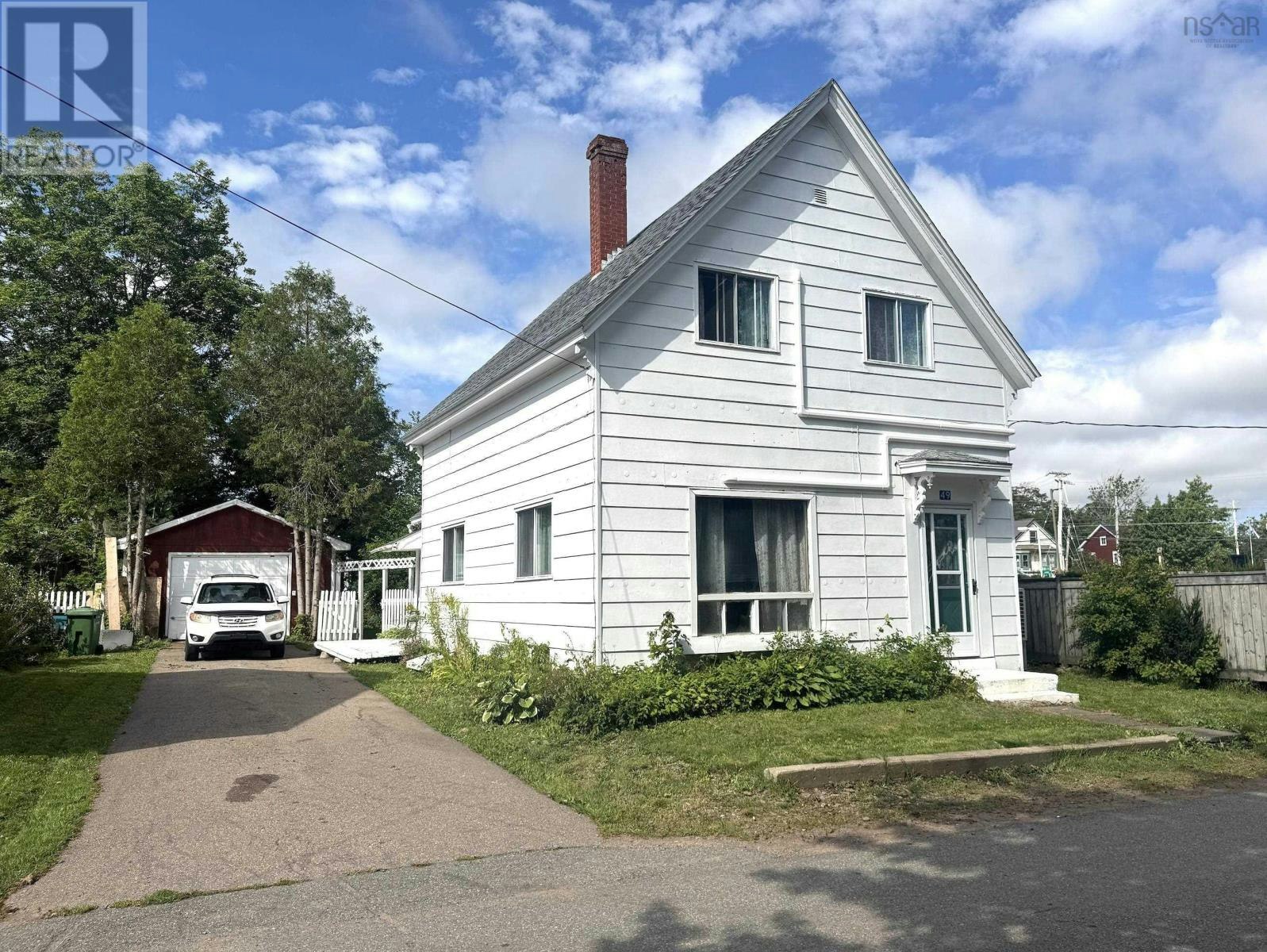49 Chapel Street, Parrsboro, NS, B0M 1S0