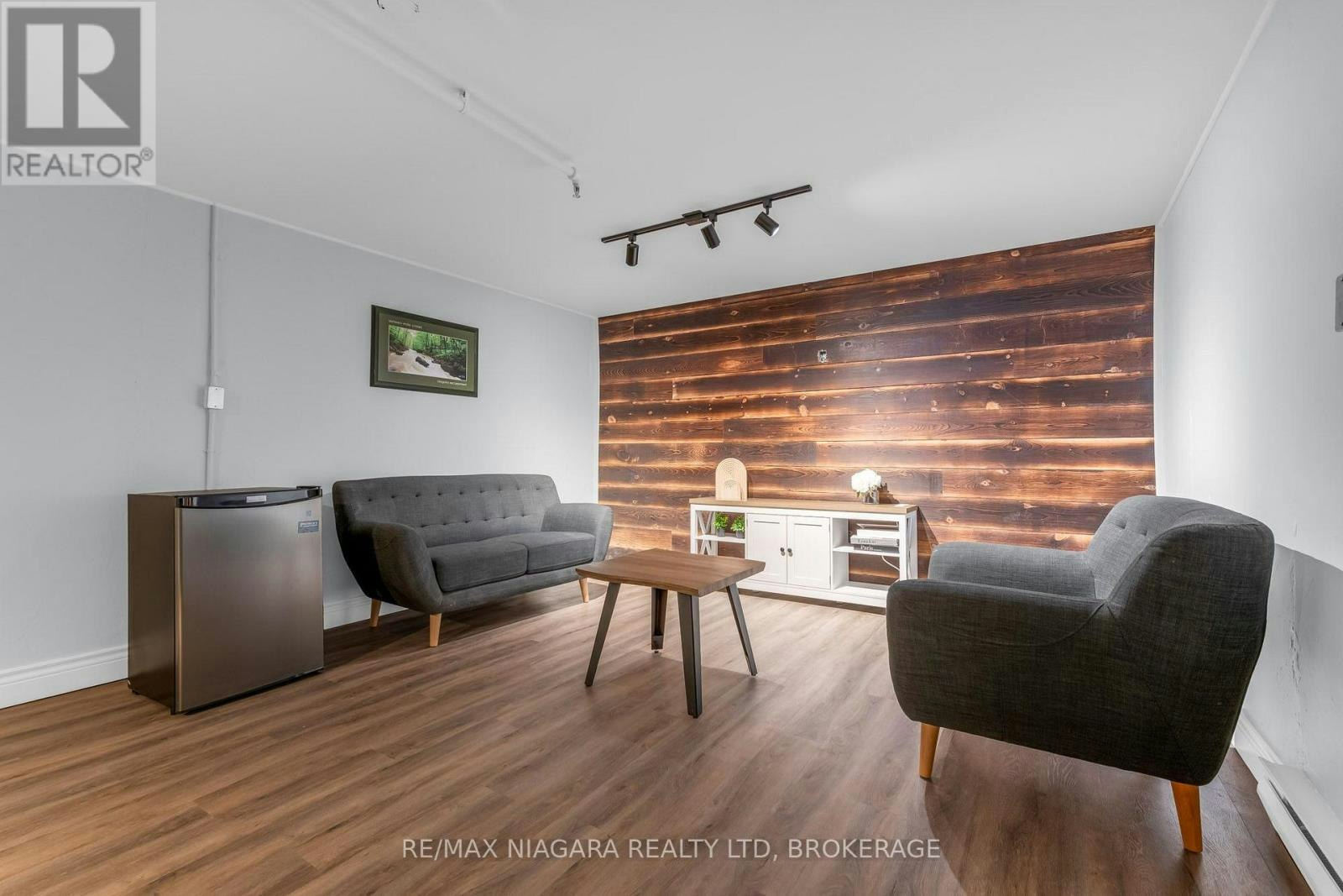 2-3-833 Foss Road, Pelham, ON, L0S 1C0 - 18