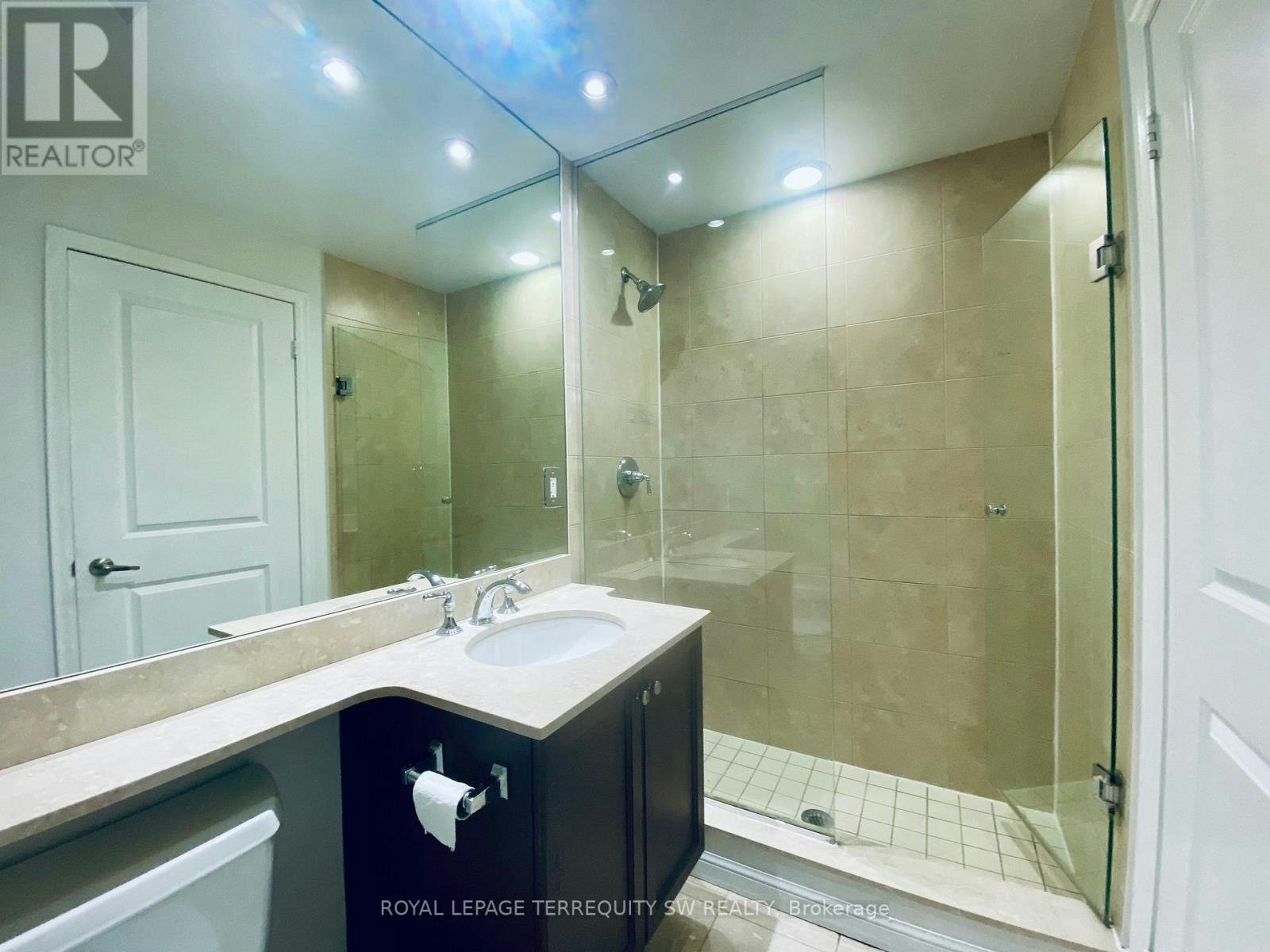 912-628 Fleet Street, Toronto, ON, M5V 1A8 - 12