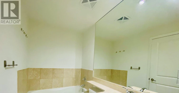 912-628 Fleet Street, Toronto, ON, M5V 1A8 - 14