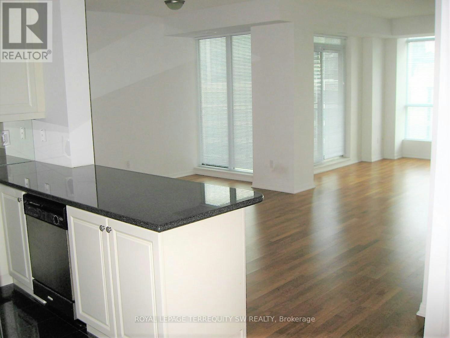 912-628 Fleet Street, Toronto, ON, M5V 1A8 - 5