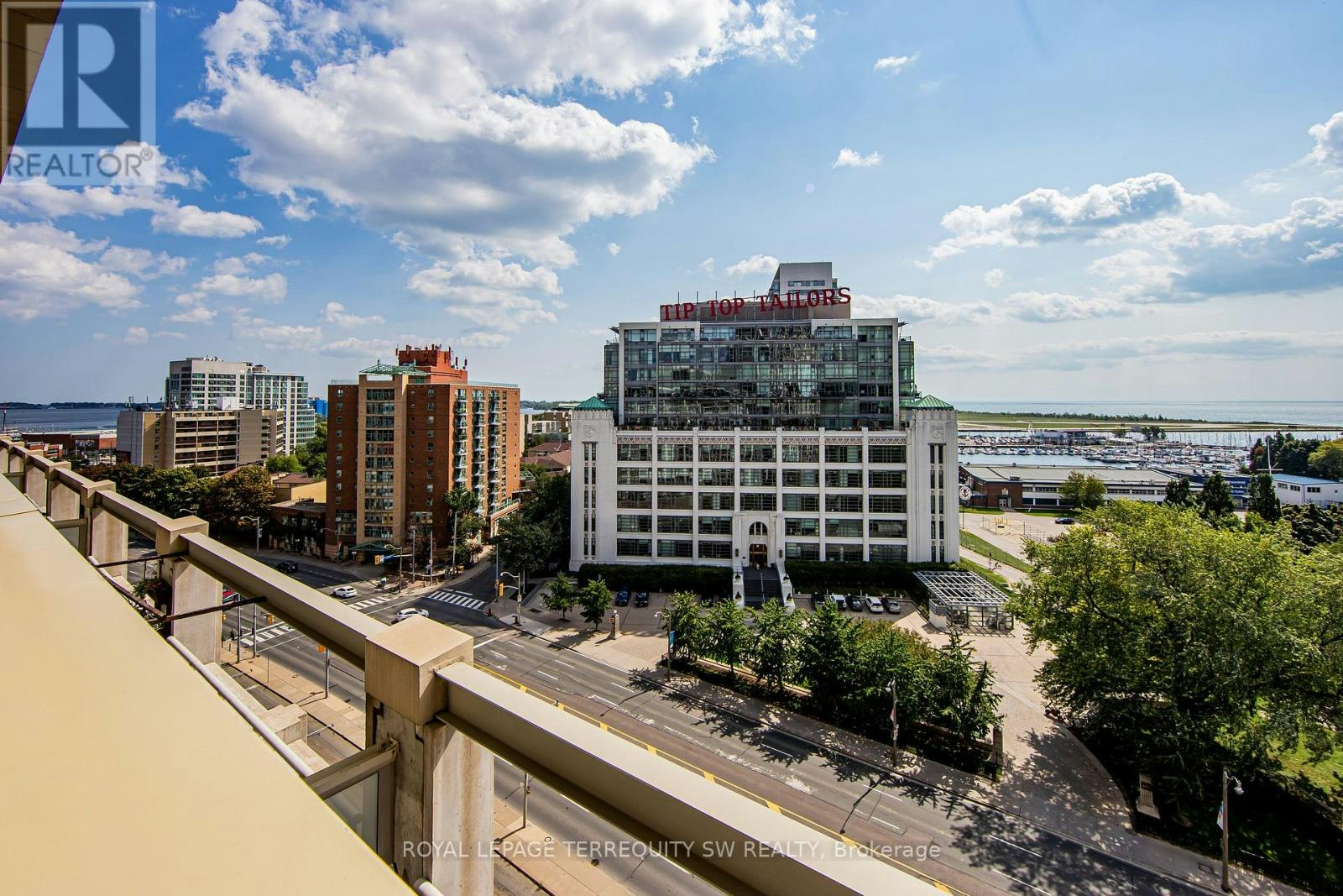 912-628 Fleet Street, Toronto, ON, M5V 1A8 - 11