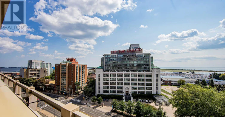 912-628 Fleet Street, Toronto, ON, M5V 1A8 - 11