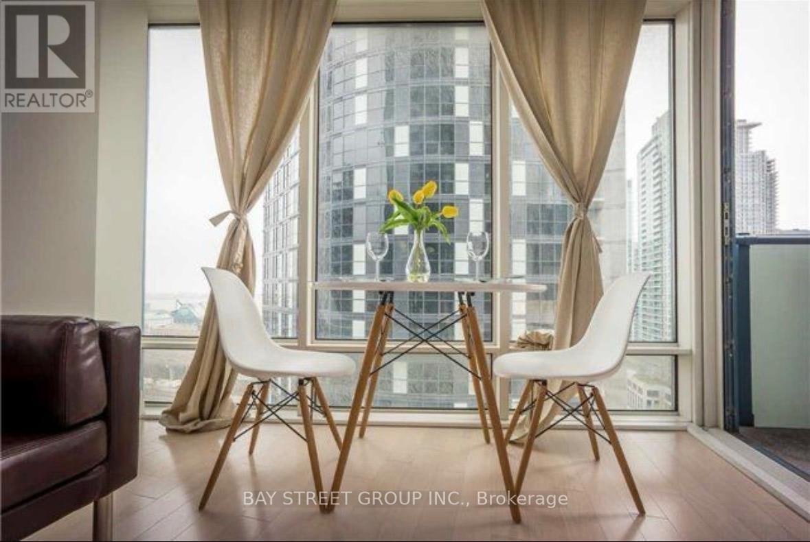 1601-8 The Esplanade Avenue, Toronto, ON, M5E 0A6 - 4