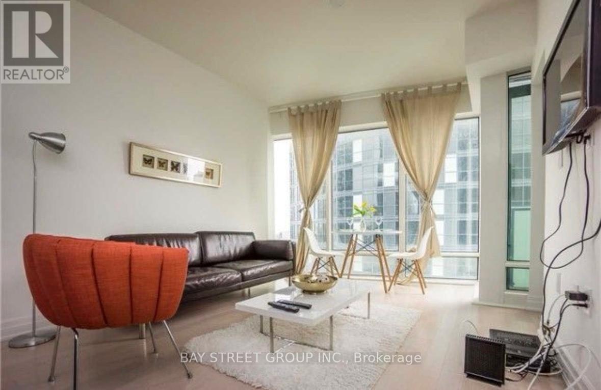 1601-8 The Esplanade Avenue, Toronto, ON, M5E 0A6 - 7