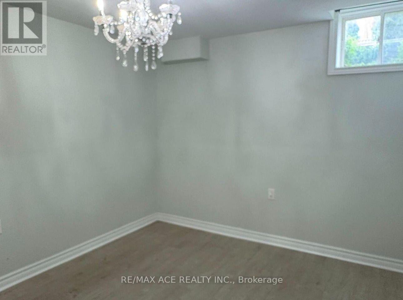 BSMT-1851 Parkhurst Crescent, Pickering, ON, L1X 0B1 - 11