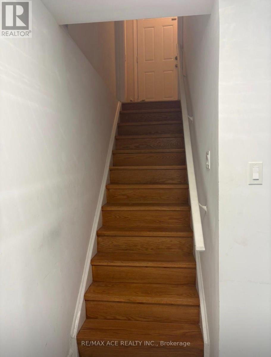 BSMT-1851 Parkhurst Crescent, Pickering, ON, L1X 0B1 - 3