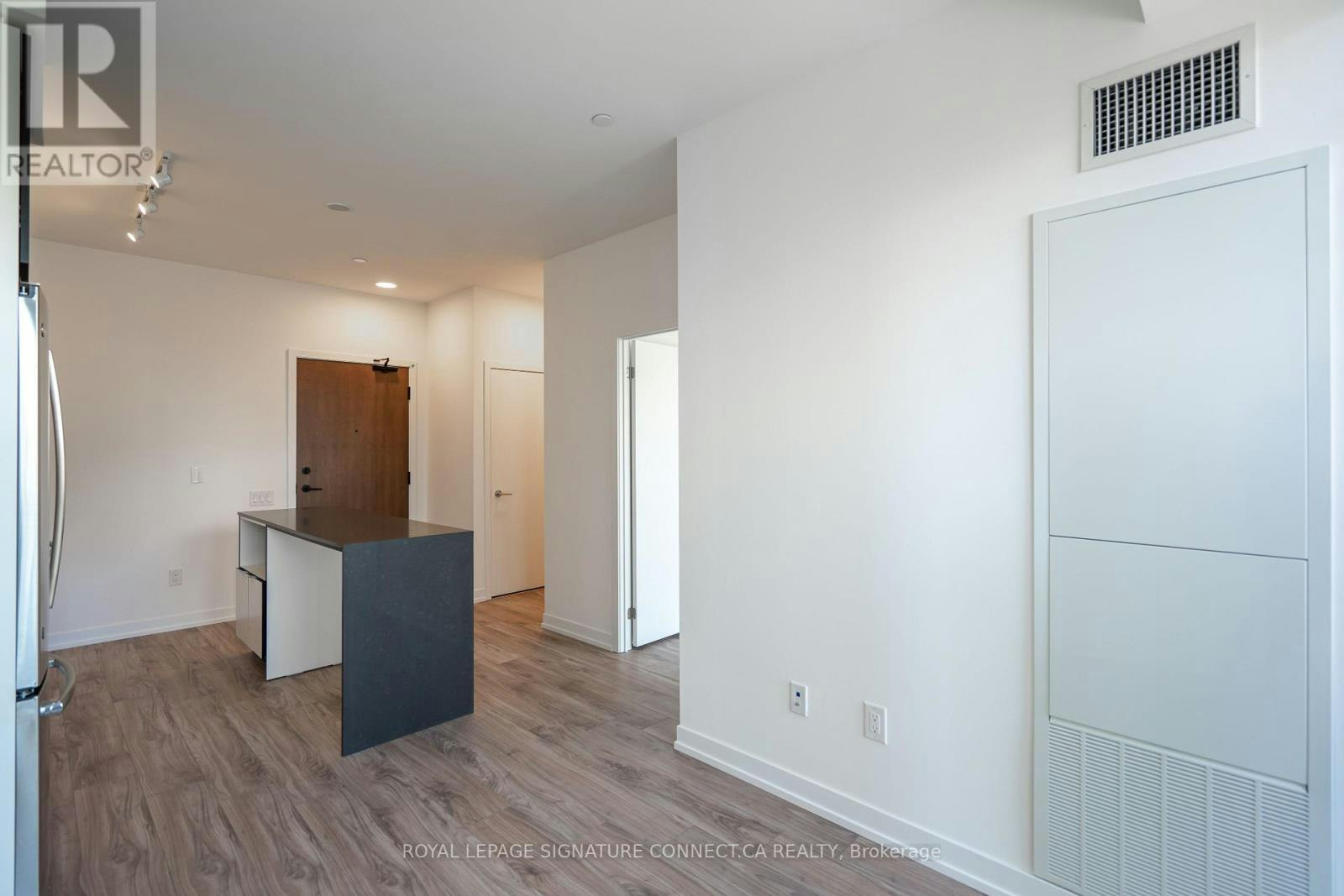 409-4065 Confederation Parkway, Mississauga, ON, L5B 0L4 - 5