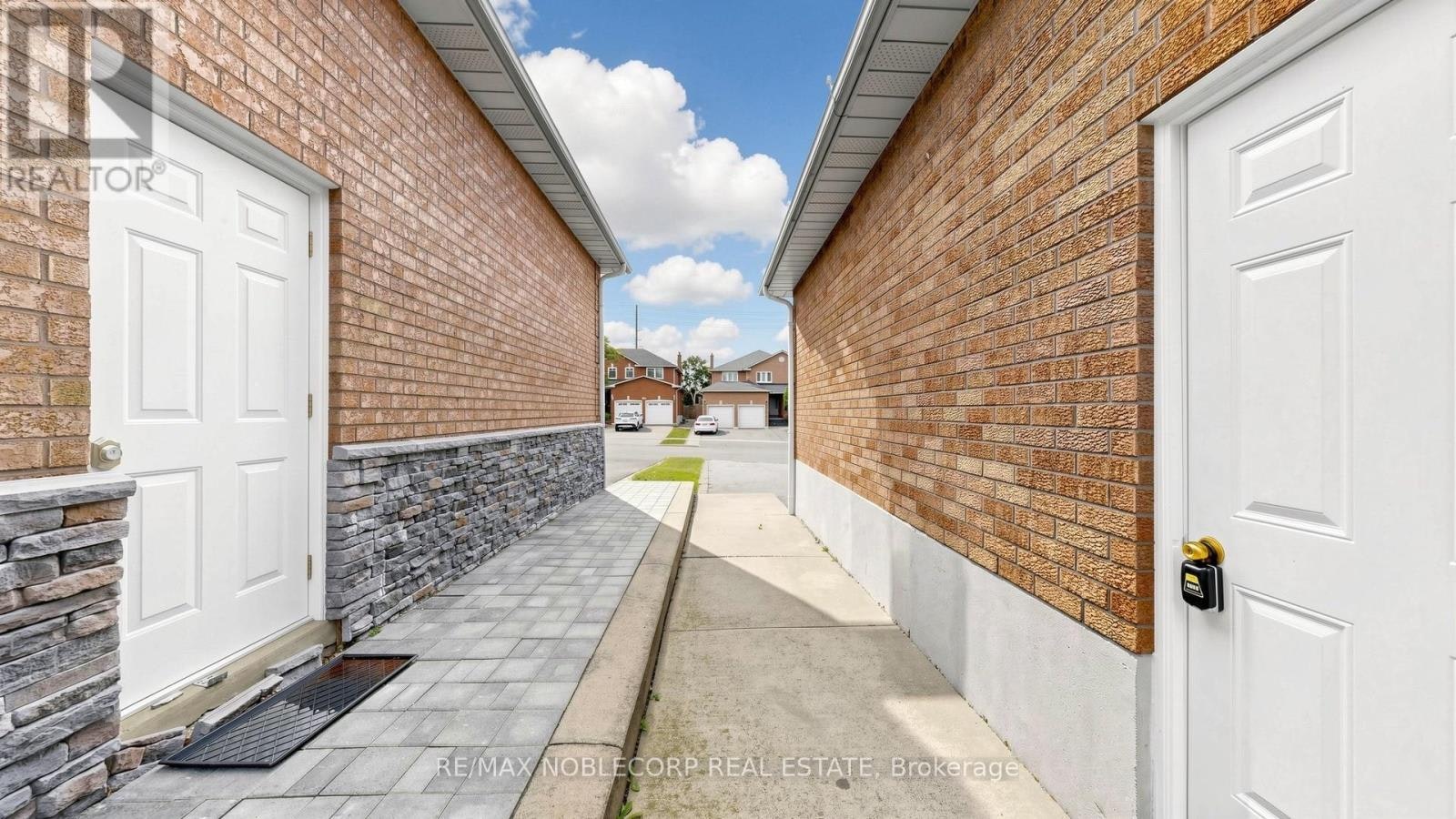 LOWER-103 Longhouse Street, Vaughan, ON, L4L 8E7 - 22